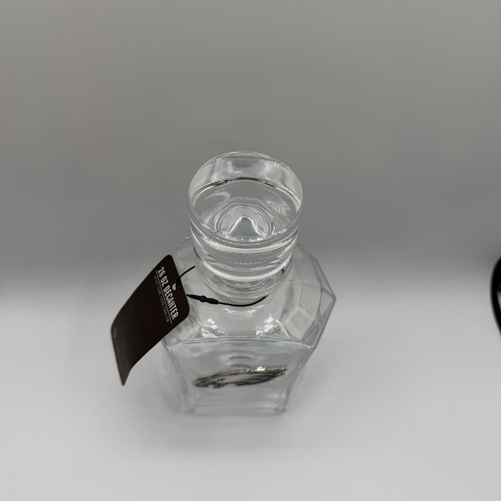 Philadelphia Eagles Glass Decanter 26oz Whiskey Scotch Vodka Spirits Memory Co - Picture 2 of 5